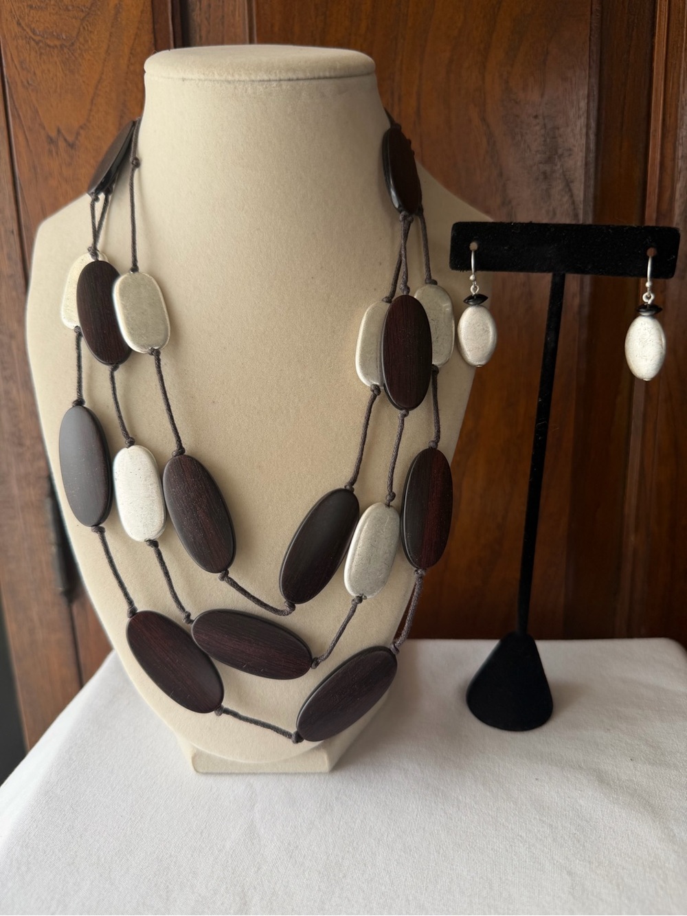 Artisan Inspired 3 Strand Statement Necklace & Earrings Set Silver Tone Brown